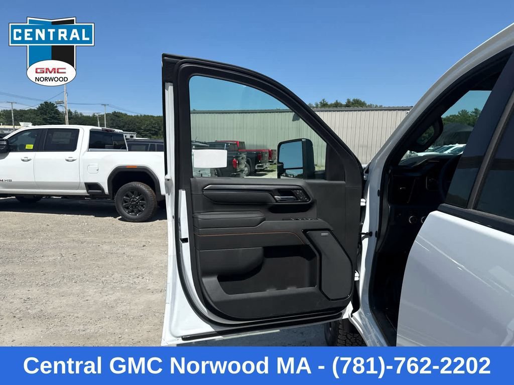 New 2026 GMC Sierra 2500 AT4 w/ AT4 Preferred Package AWD/4WD image 12