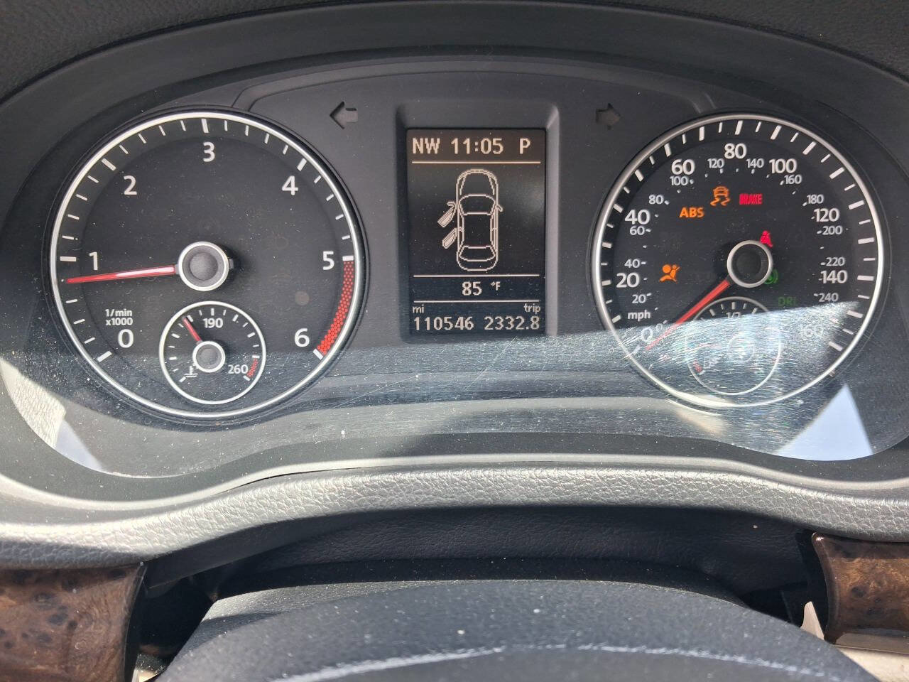 Used 2015 Volkswagen Passat TDI SEL Premium FWD image 13