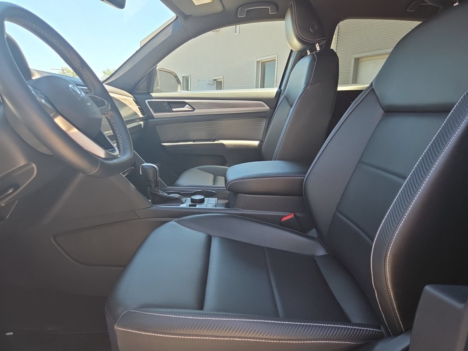 Certified 2023 Volkswagen Atlas Cross Sport SE AWD/4WD image 18