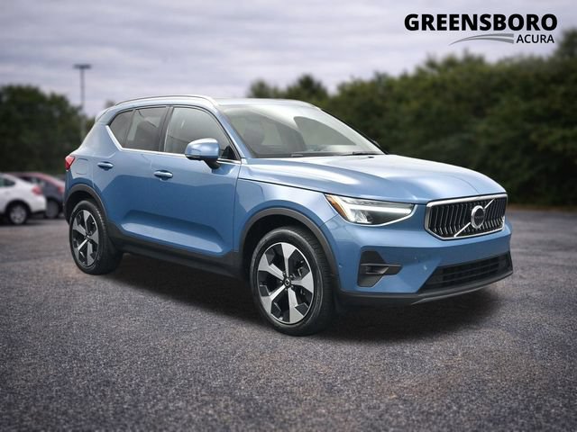 Used 2024 Volvo XC40 B5 Plus