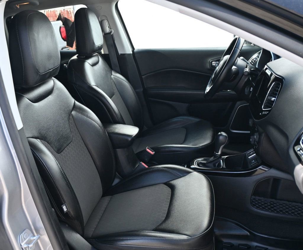 Used 2020 Jeep Compass Latitude FWD image 16