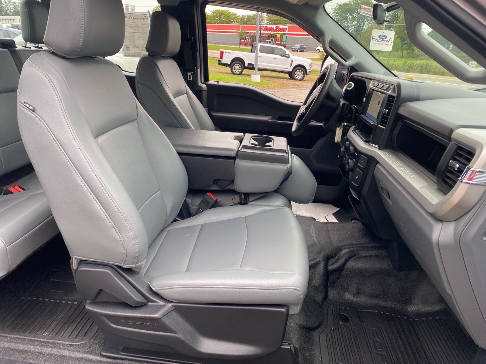 Used 2023 Ford F250 XL w/ Snow Plow Prep Package AWD/4WD image 24