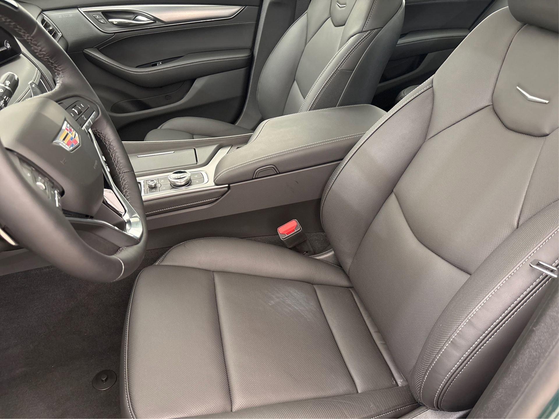 New 2025 Cadillac CT5 Premium Luxury image 9