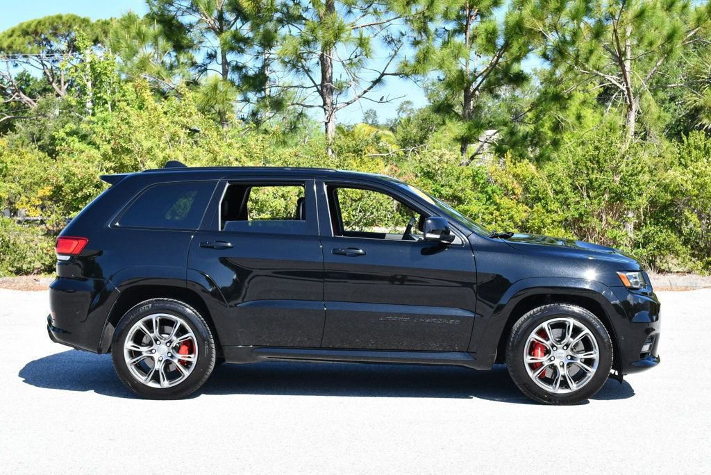 Used 2018 Jeep Grand Cherokee SRT AWD/4WD image 34