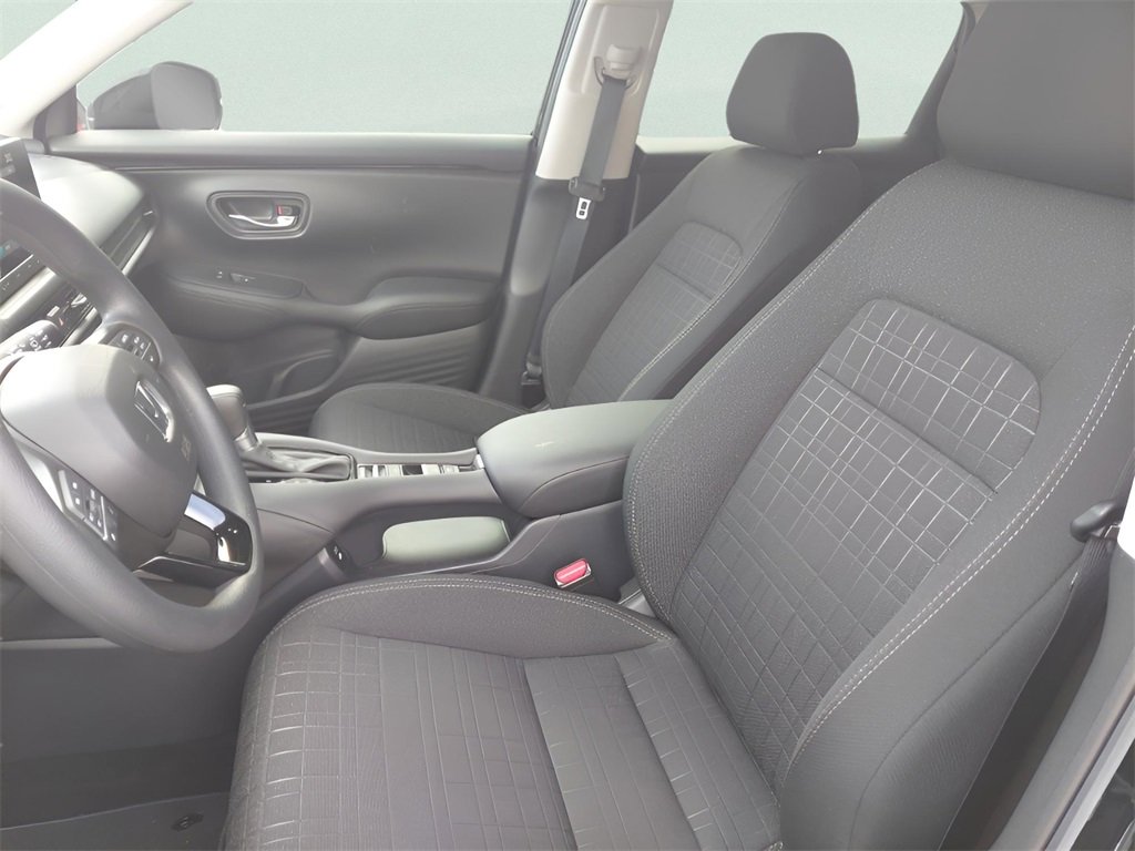 Certified 2025 Honda HR-V LX image 8