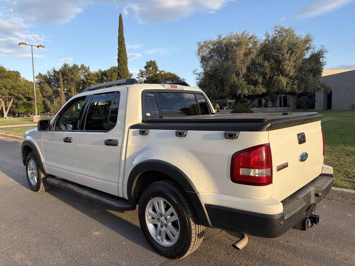 Used 2008 Ford Explorer Sport Trac XLT RWD image 3