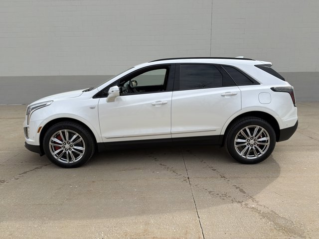 New 2026 Cadillac XT5 Sportv w/ LPO, Floor Liner Package image 8