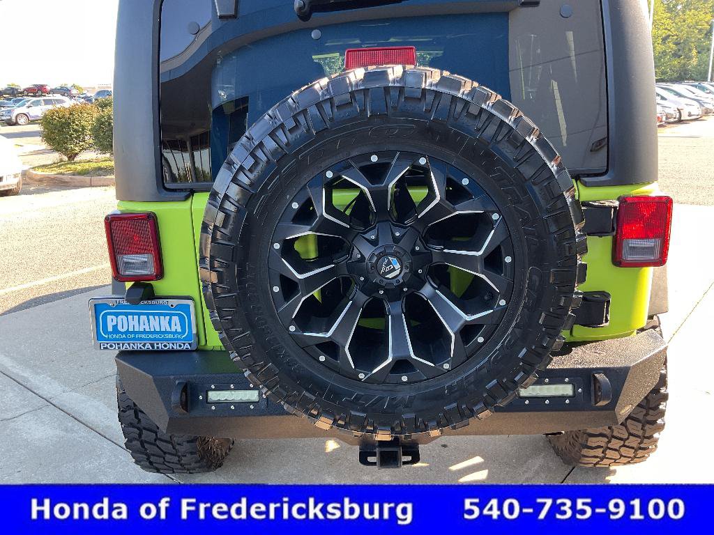 Used 2016 Jeep Wrangler Unlimited Sport w/ Connectivity Group AWD/4WD image 12