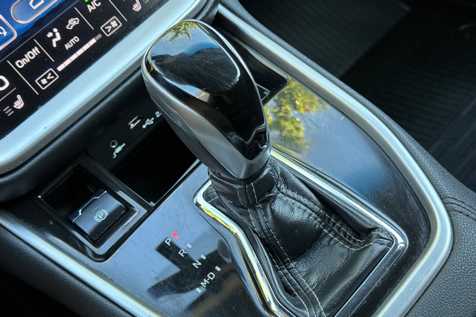 Used 2020 Subaru Outback Premium image 16