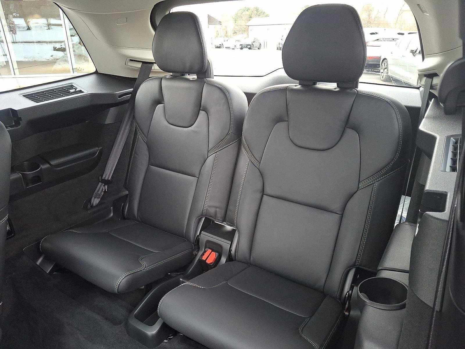 Certified 2025 Volvo XC90 T8 Ultra image 10