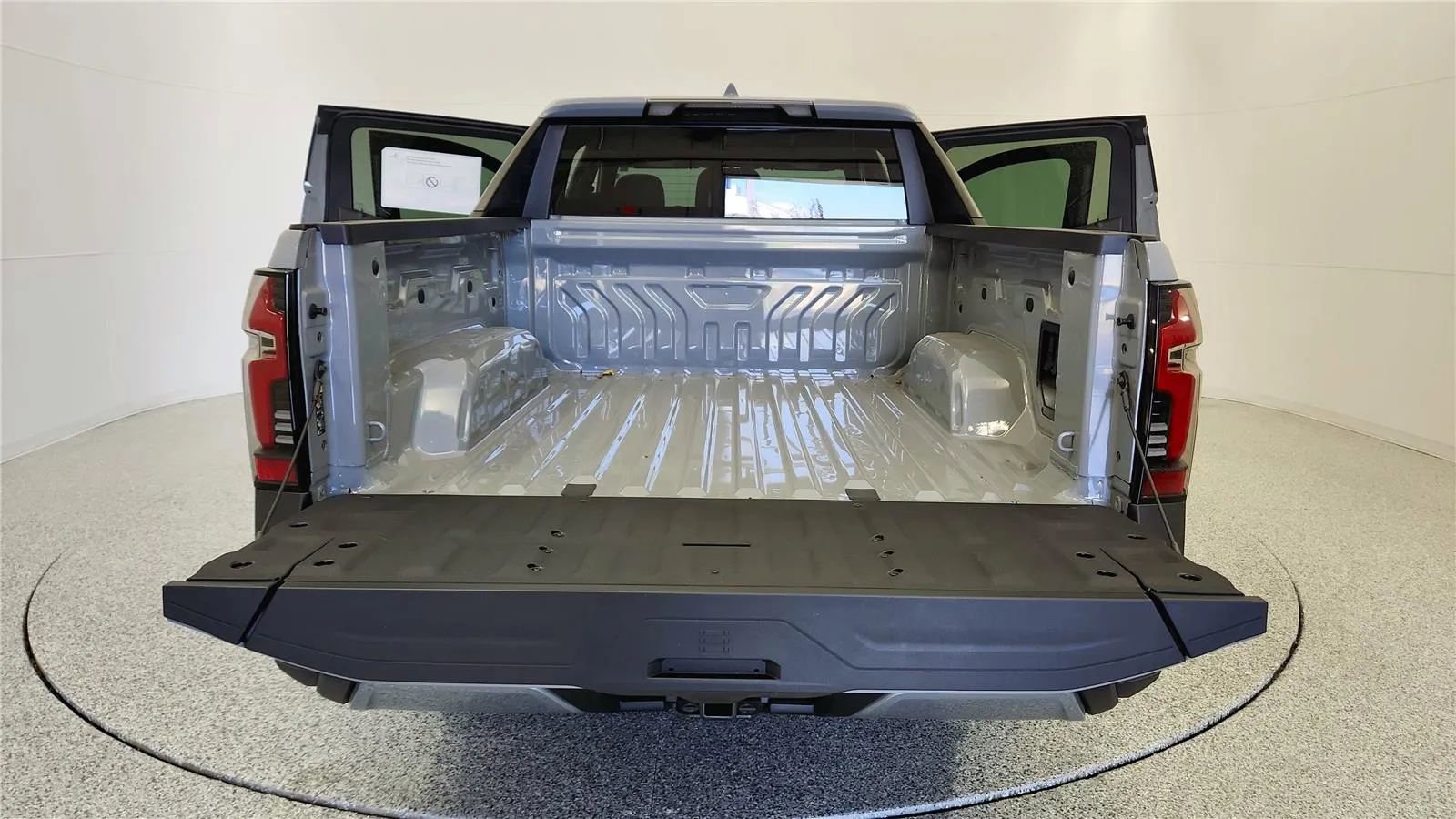 New 2026 Chevrolet Silverado EV LT w/ Plus Package image 19