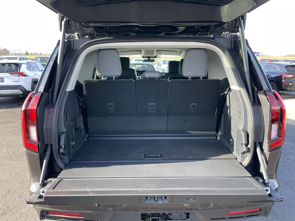 New 2026 Ford Expedition Active image 40