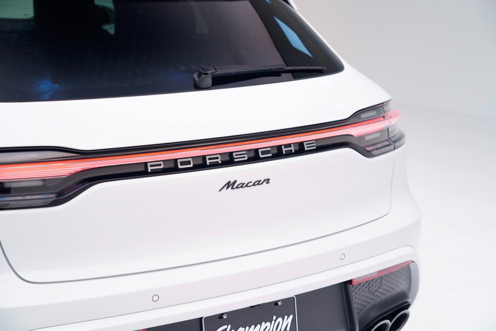 New 2026 Porsche Macan image 13