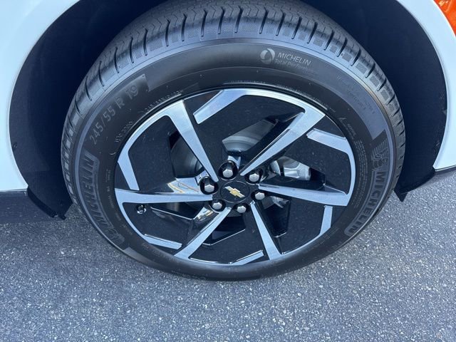 New 2025 Chevrolet Equinox EV LT w/ LPO, All-Weather Mat Package AWD/4WD image 24