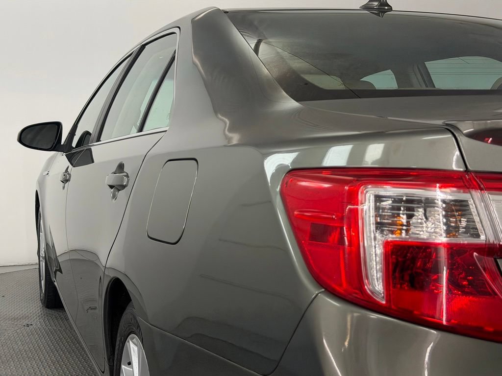 Used 2013 Toyota Camry XLE w/ Leather Pkg FWD image 63