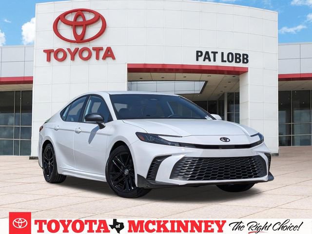 Used 2025 Toyota Camry SE w/ Convenience Package FWD image 1