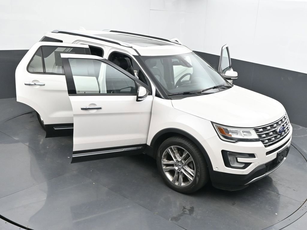 Used 2017 Ford Explorer Limited w/ Equipment Group 301A image 64