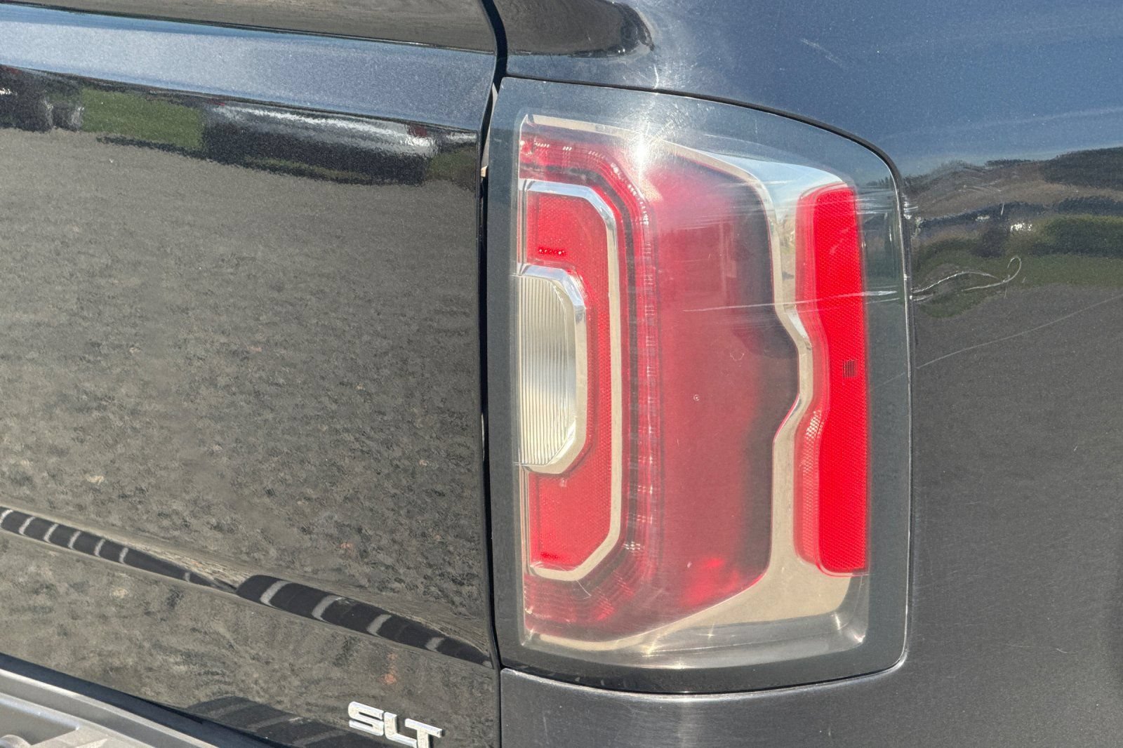 Used 2018 GMC Sierra 1500 SLT AWD/4WD image 47