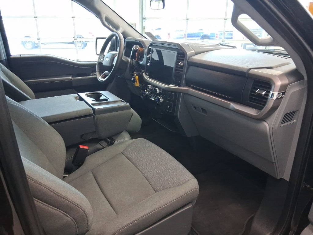 Used 2025 Ford F150 XLT w/ Equipment Group 301A Standard image 21