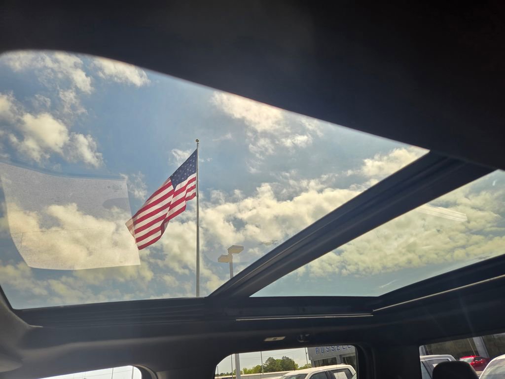 Used 2022 Ford F150 XLT w/ Equipment Group 302A High image 10