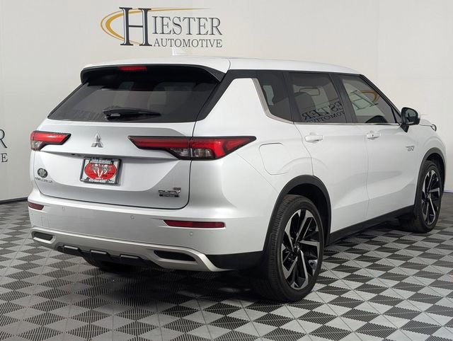 Used 2024 Mitsubishi Outlander SE AWD/4WD image 7
