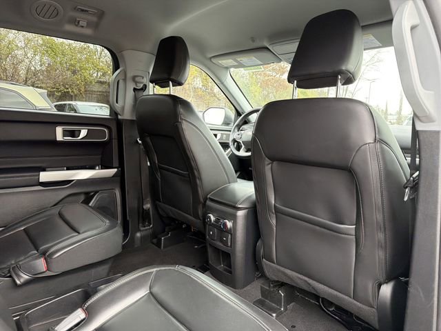 Used 2021 Ford Explorer XLT w/ Equipment Group 202A image 20