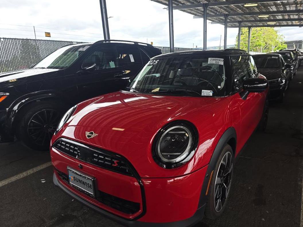 Used 2025 MINI Cooper S FWD image 3