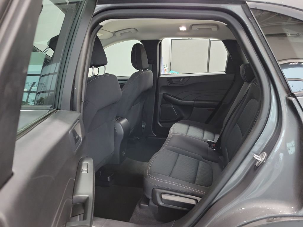 Used 2023 Ford Escape AWD image 18