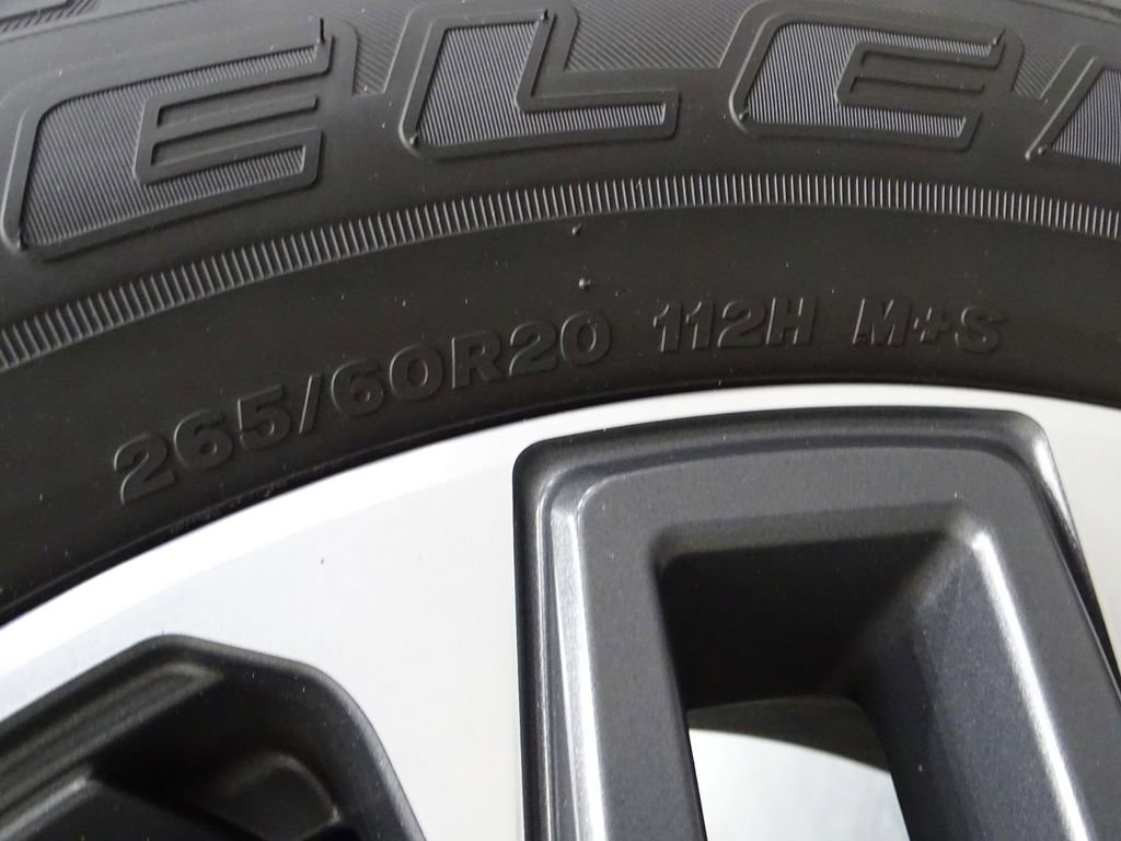 Used 2025 Toyota Tundra Limited image 40