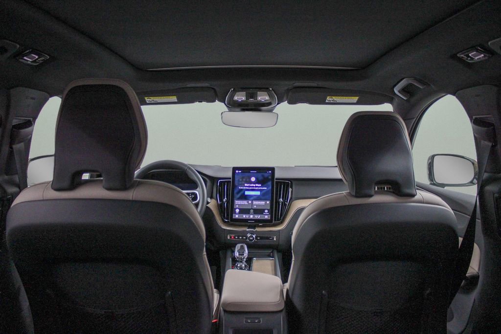 New 2026 Volvo XC60 B5 Plus w/ Protection Package Premier AWD/4WD image 27