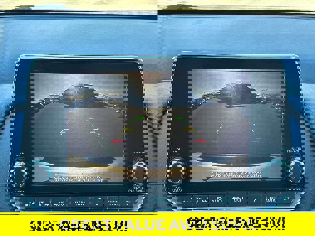 Used 2024 Nissan Rogue S image 19