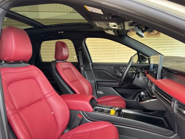 Used 2025 Lincoln Corsair Reserve w/ Equipment Group 202A image 30