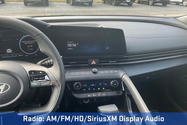 New 2025 Hyundai Elantra SEL image 8