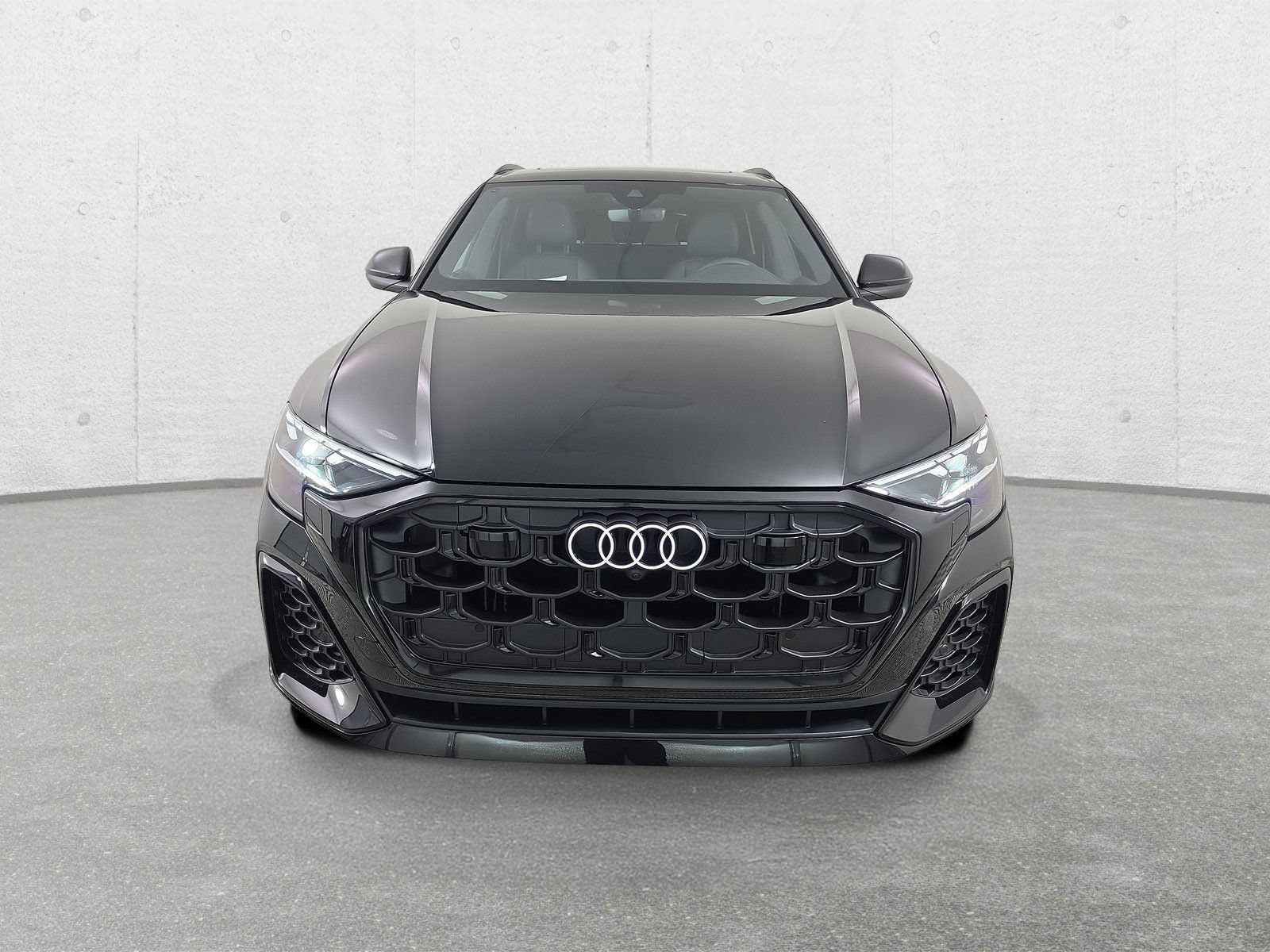 New 2026 Audi Q8 Premium Plus AWD/4WD image 2