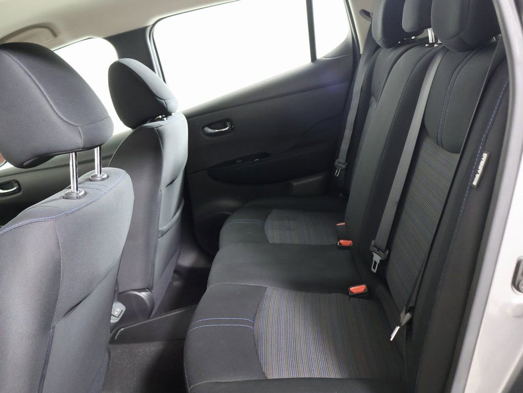 Used 2021 Nissan Leaf SV w/ SV Technology Package image 21