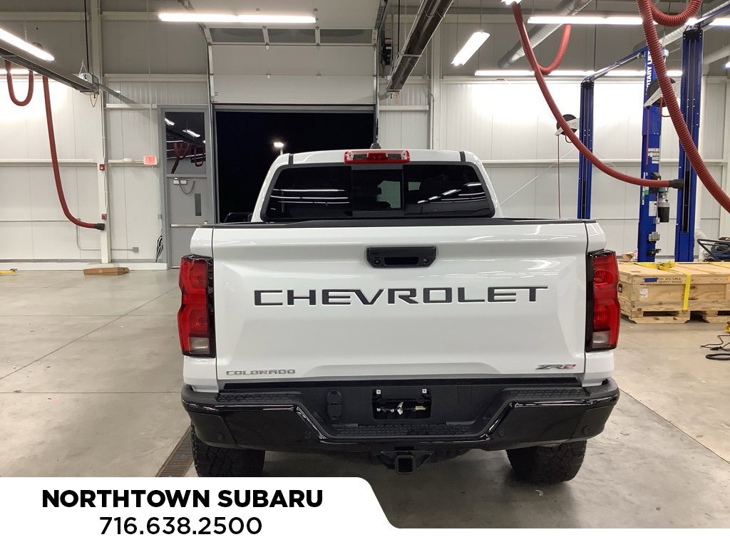 Used 2024 Chevrolet Colorado ZR2 w/ Technology Package AWD/4WD image 29