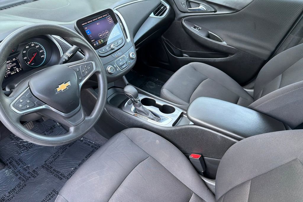 Used 2021 Chevrolet Malibu LS image 9