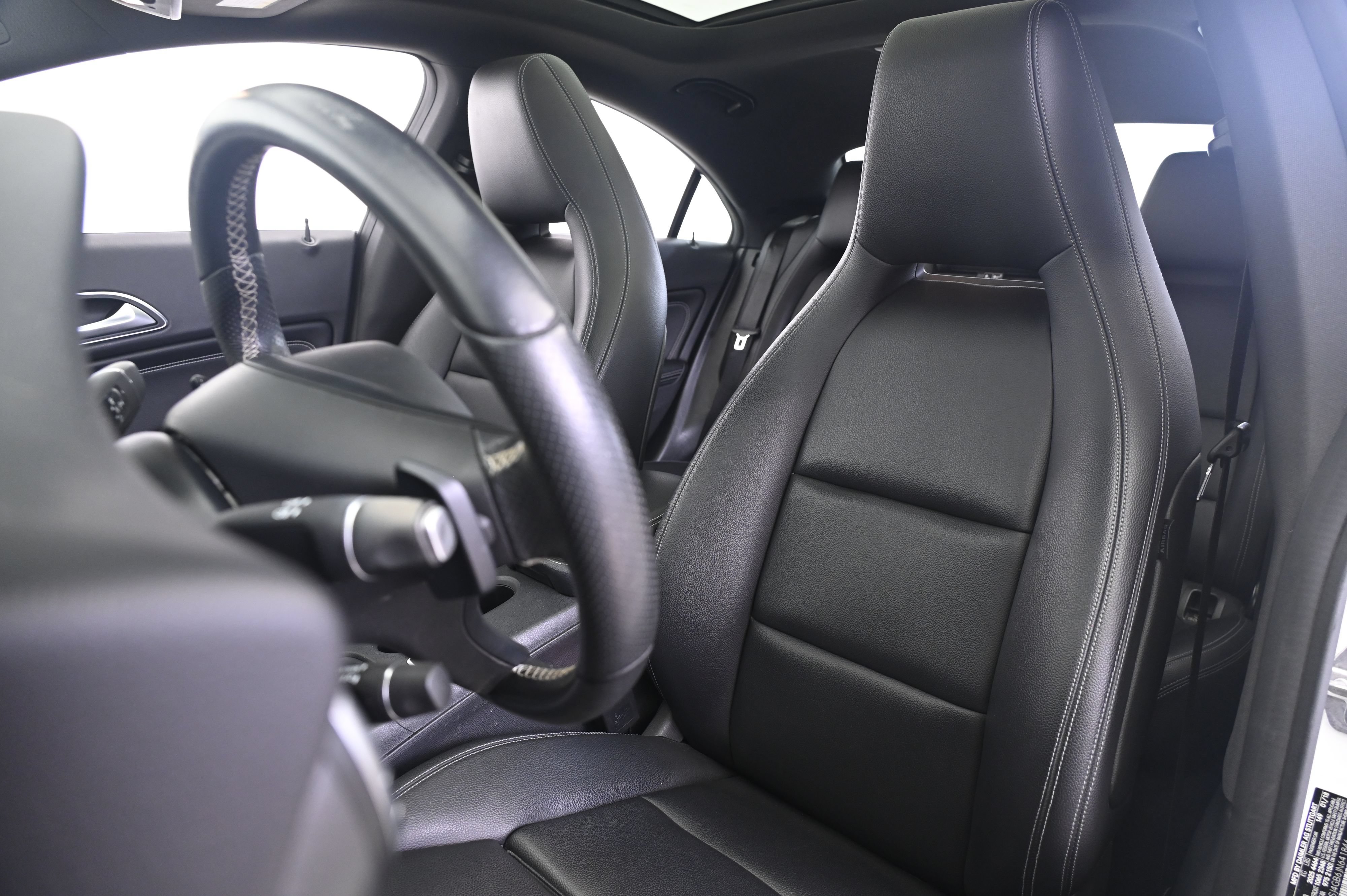 Used 2018 Mercedes-Benz CLA 250 4MATIC image 5
