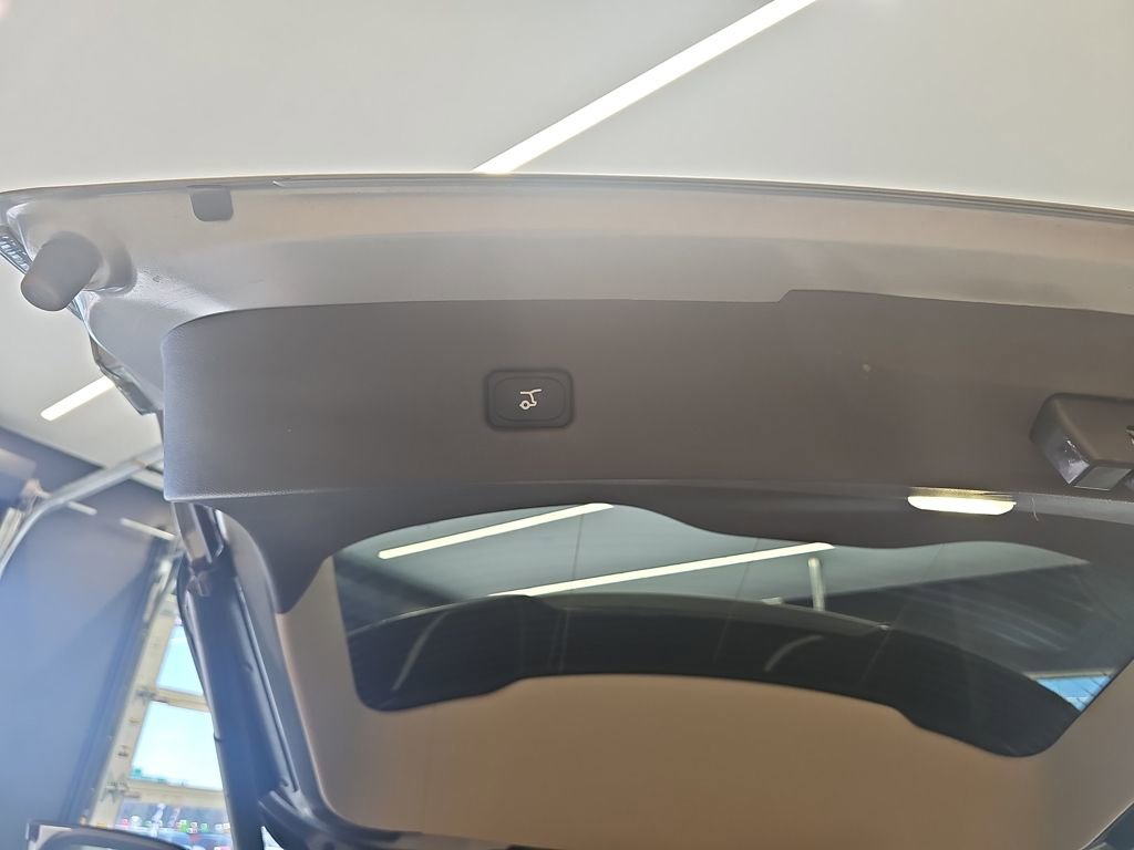 Used 2023 Lincoln Nautilus AWD image 39