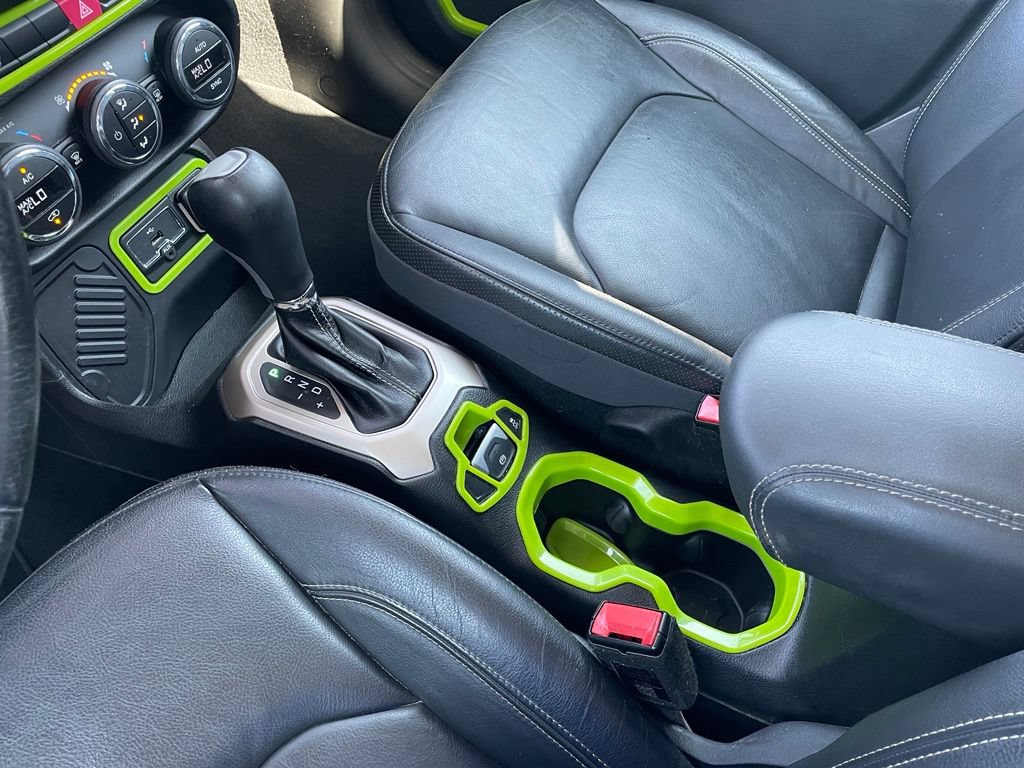 Used 2016 Jeep Renegade Limited FWD image 20