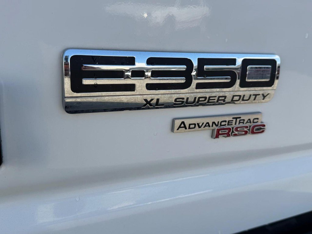 Used 2009 Ford E-350 and Econoline 350 Extended Wagon Super Duty image 36