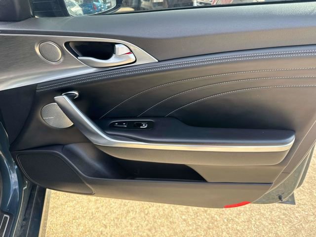 Used 2022 Kia Stinger GT2 image 16