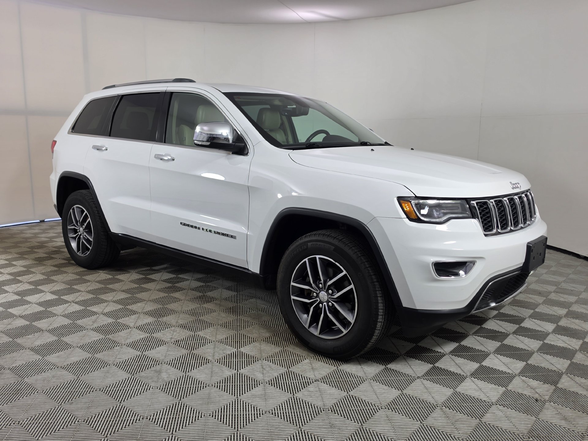 Used 2018 Jeep Grand Cherokee Limited w/ Luxury Group II