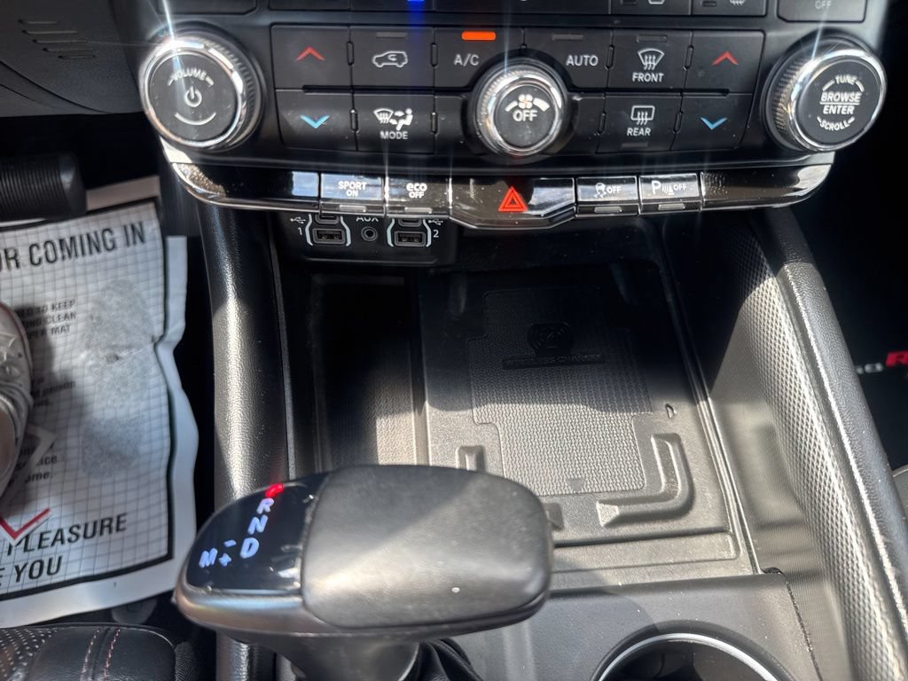 Used 2022 Dodge Durango R/T w/ Blacktop Package AWD/4WD image 37