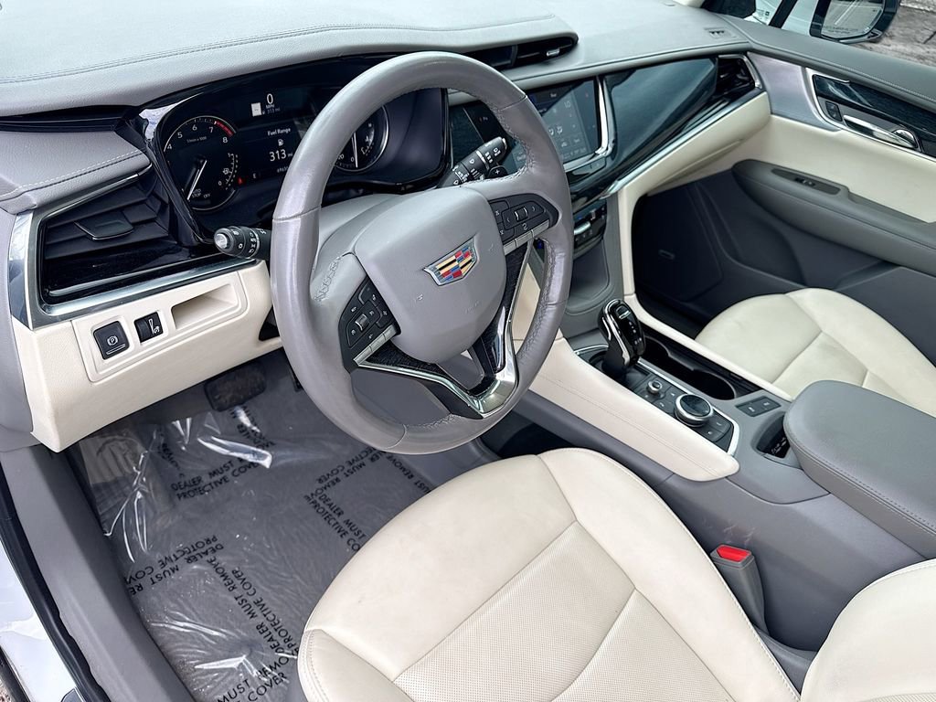 Used 2024 Cadillac XT6 Premium Luxury FWD image 27