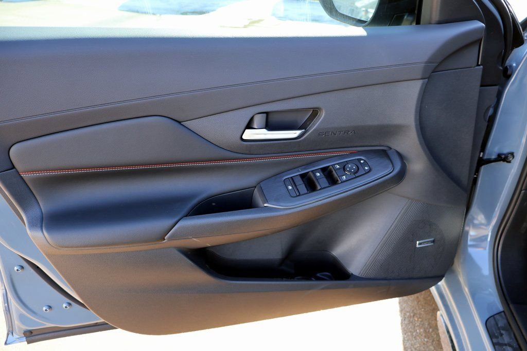 New 2026 Nissan Sentra SR w/ SR Premium Package FWD image 12
