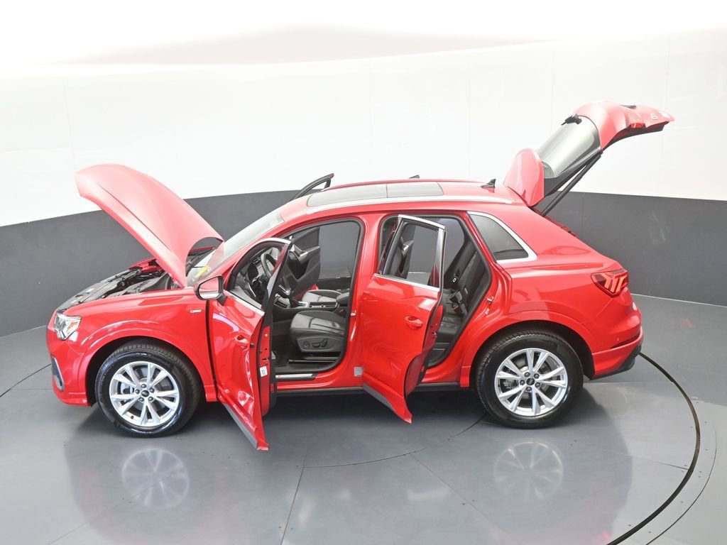Used 2025 Audi Q3 2.0T Premium image 60