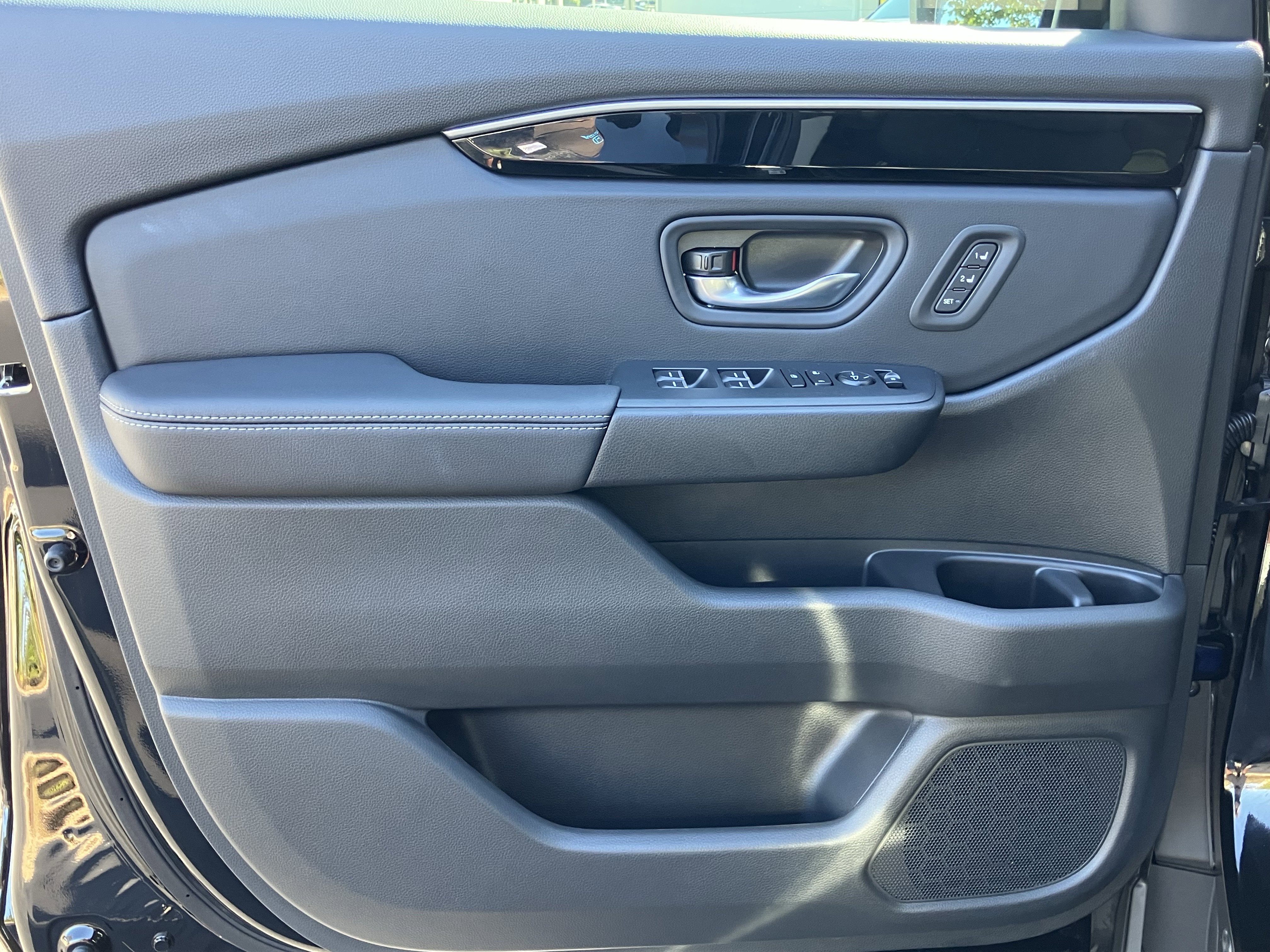 Certified 2025 Honda Pilot EX-L image 14