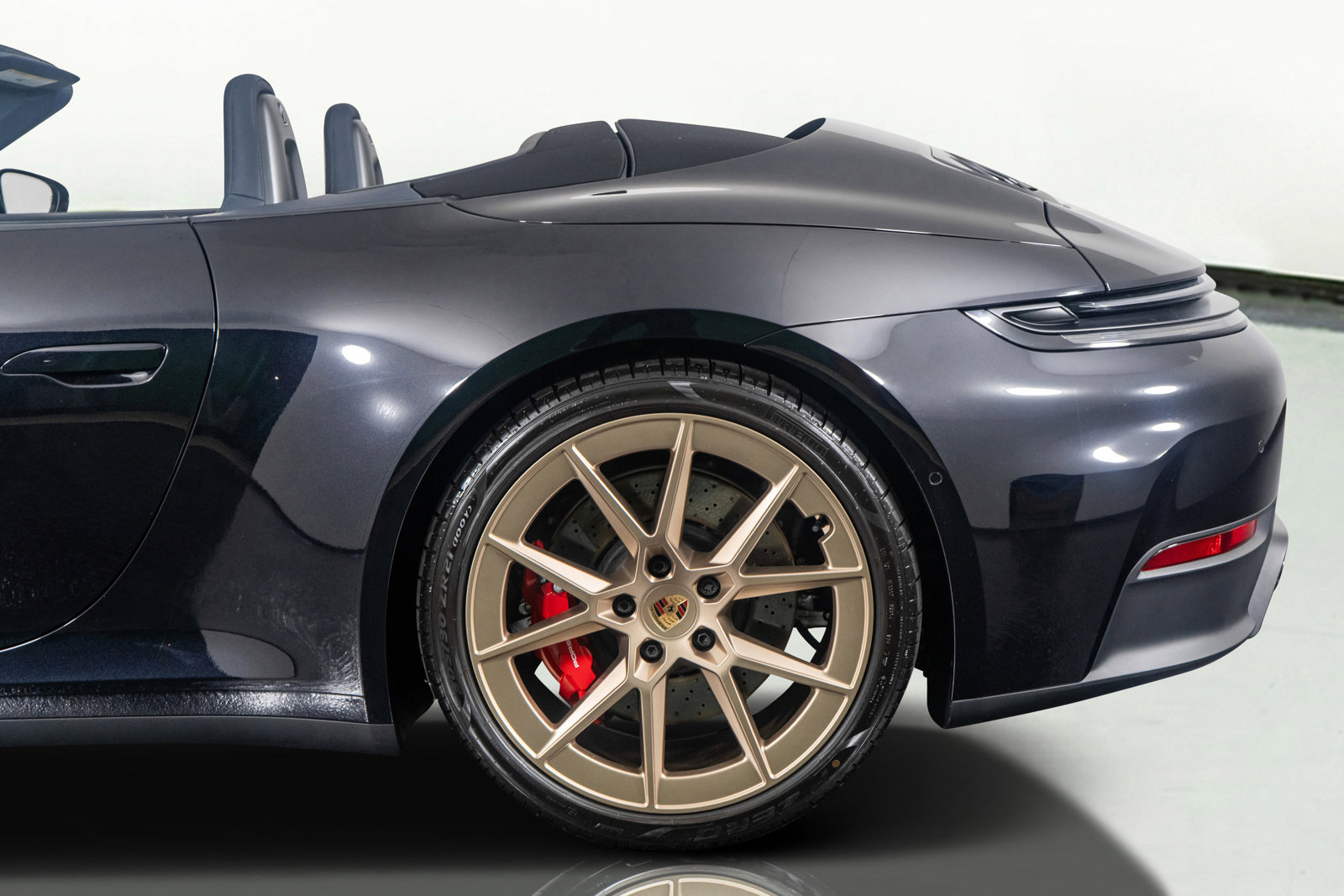 Used 2025 Porsche 911 Carrera S image 18