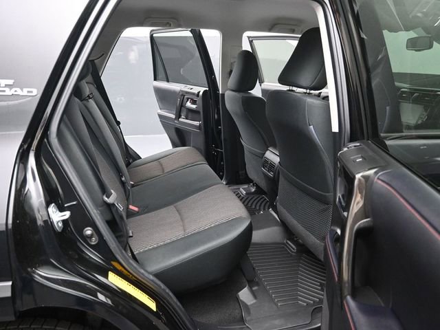 Used 2022 Toyota 4Runner TRD Off-Road AWD/4WD image 27